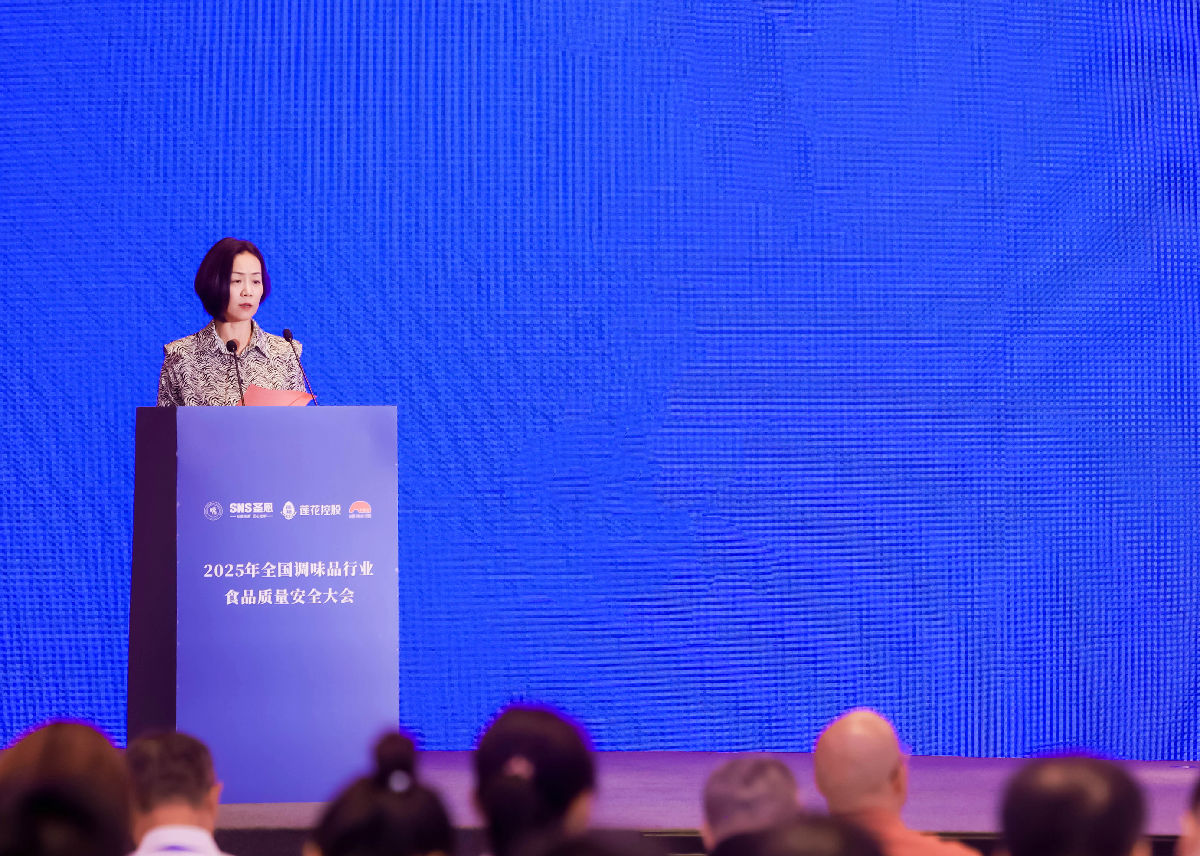 白燕1.jpg 世界杯投注